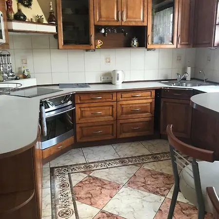 Pokoje I Apartamenty 