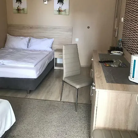 Pokoje I Apartamenty 