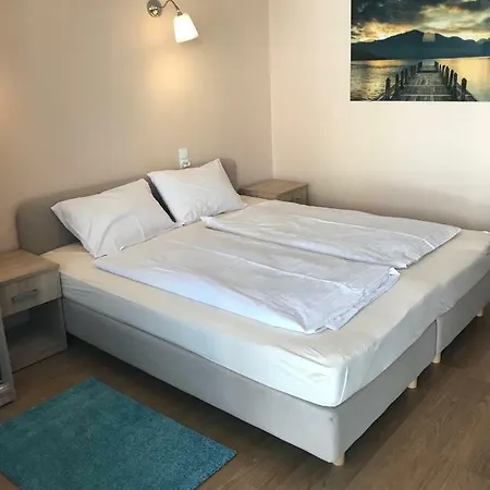 Pokoje I Apartamenty 