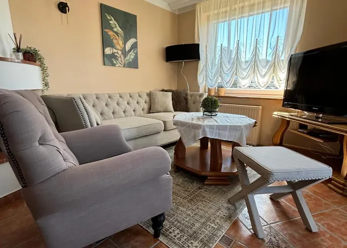 Pokoje I Apartamenty \